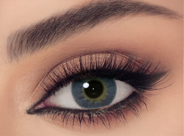 Celéna Yearly Coloured Contact Lenses