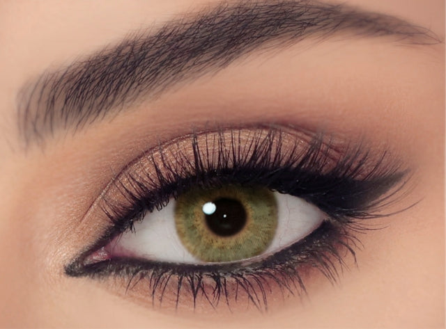 Celéna Yearly Coloured Contact Lenses